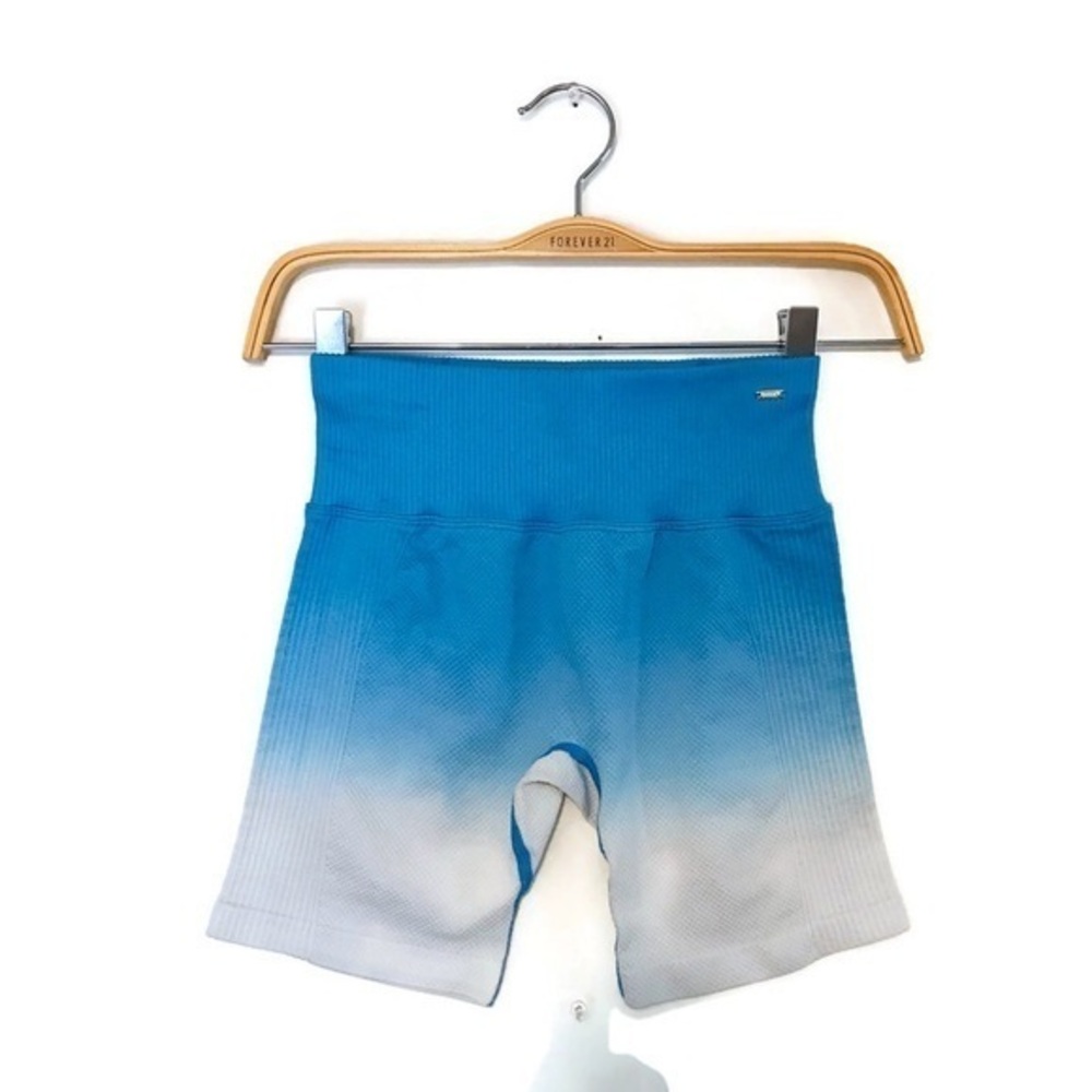 Victoria’s Secret PINK Blue and White Ombre Seamless Biker Shorts size XS 0 2